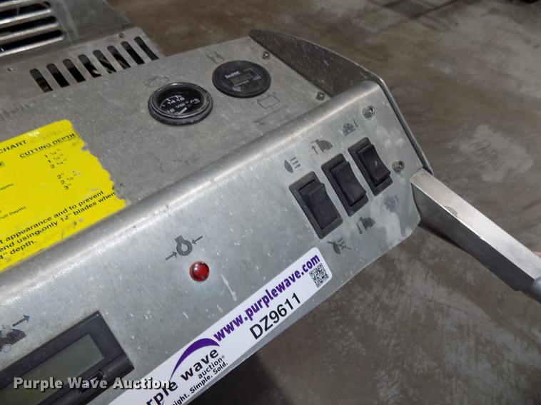 image for item DZ9611 2013 Soff Cut X4200 concrete saw