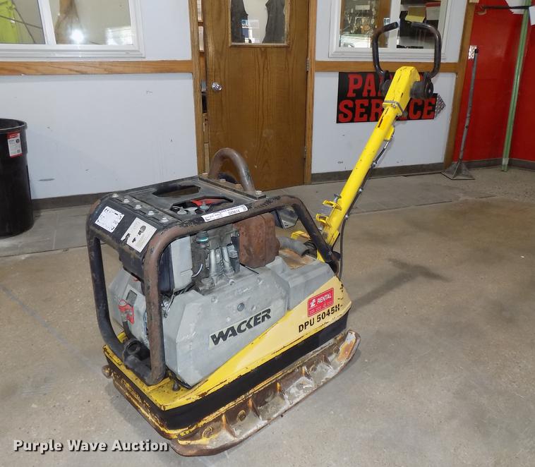 image for item DZ9614 2006 Wacker DPU5045H plate compactor
