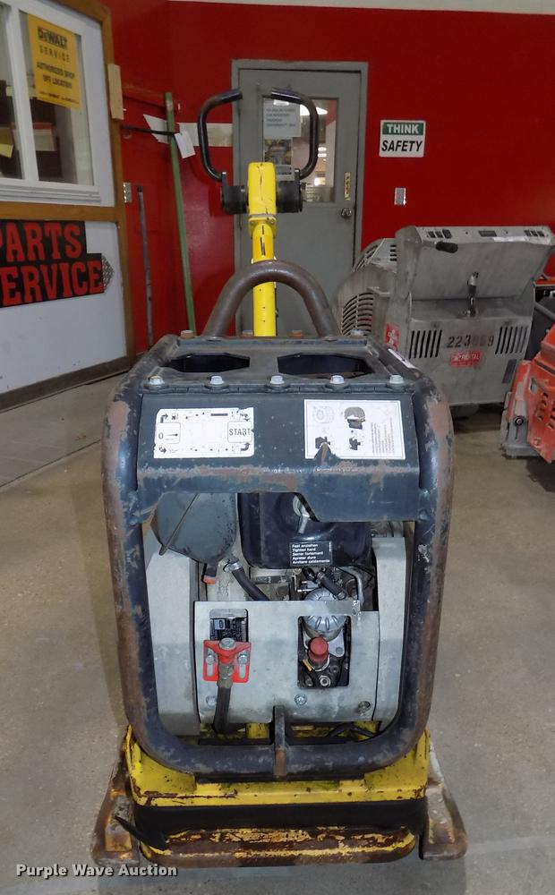 image for item DZ9614 2006 Wacker DPU5045H plate compactor