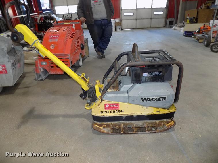 image for item DZ9614 2006 Wacker DPU5045H plate compactor