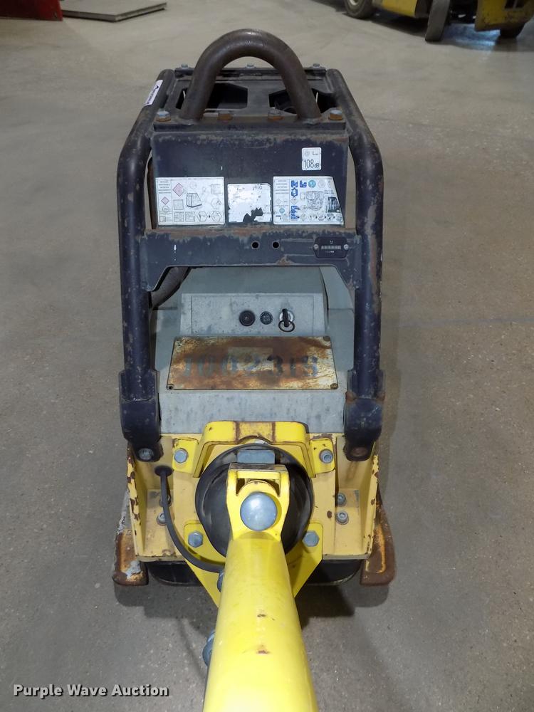 image for item DZ9614 2006 Wacker DPU5045H plate compactor