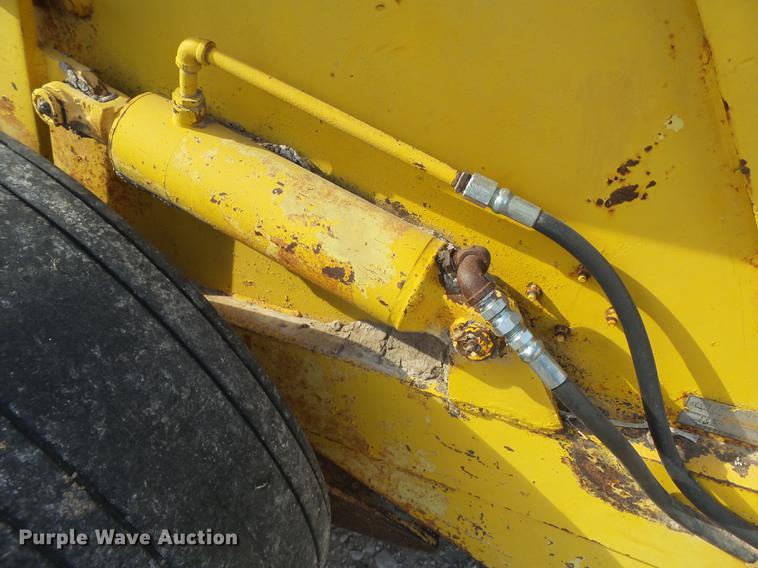 image for item EI9653 Elevating scraper