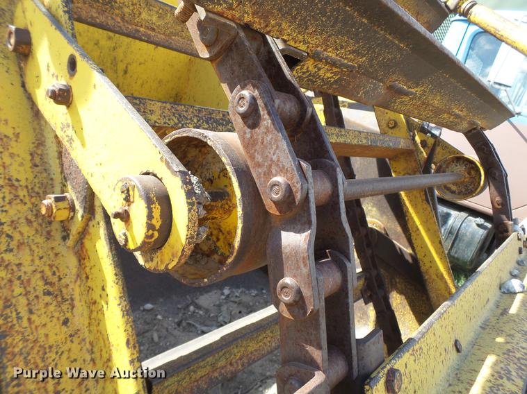 image for item EI9653 Elevating scraper