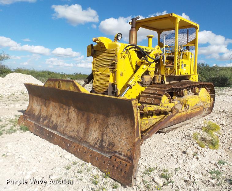 image for item EI9659 1958 International TD18 dozer