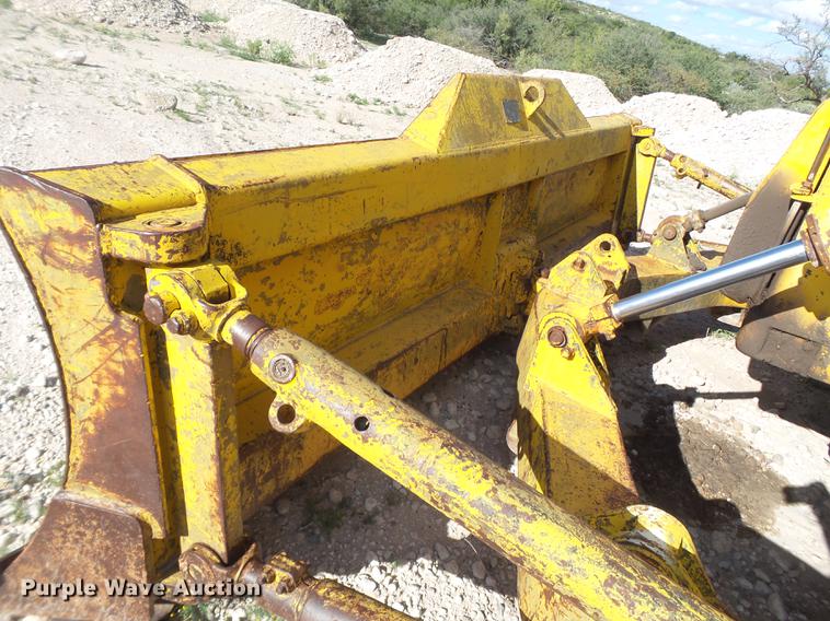 image for item EI9659 1958 International TD18 dozer