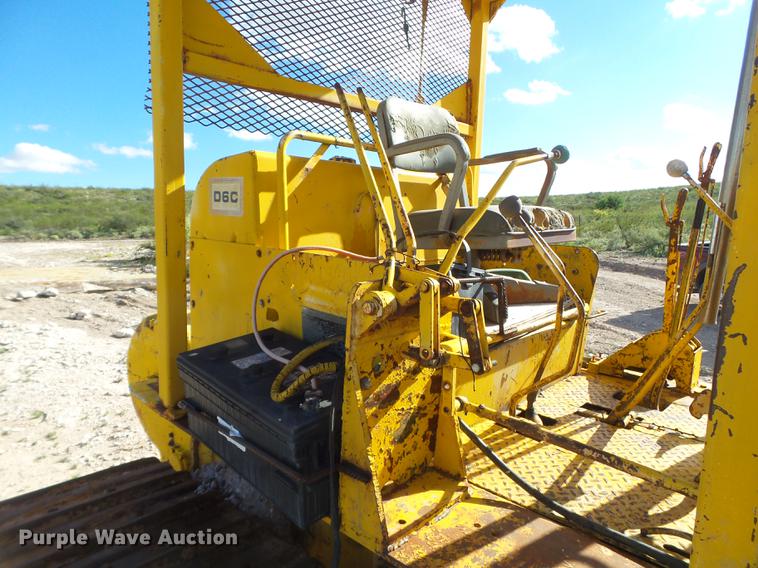 image for item EI9659 1958 International TD18 dozer