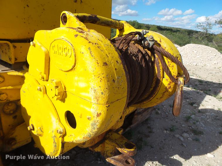 image for item EI9659 1958 International TD18 dozer