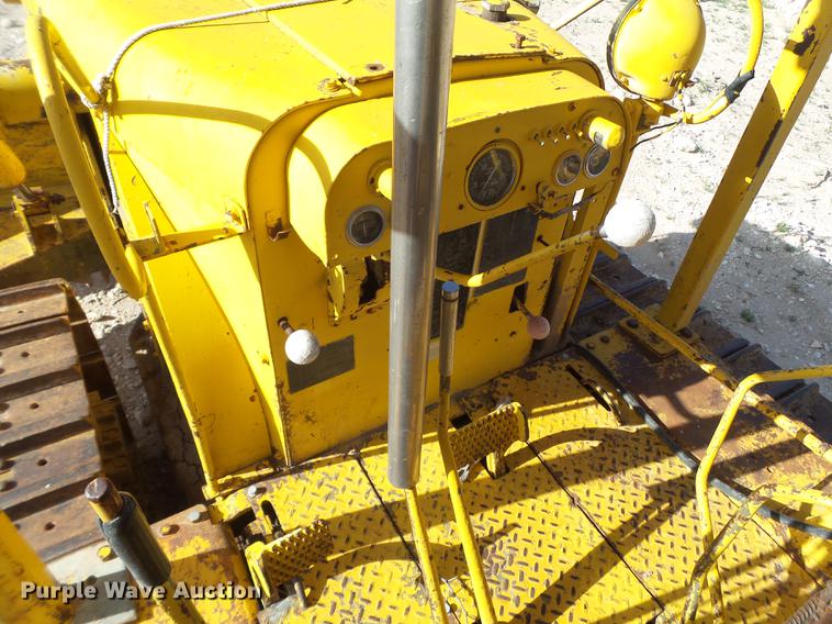 image for item EI9659 1958 International TD18 dozer