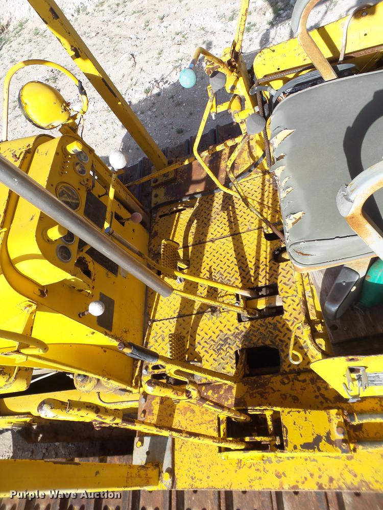 image for item EI9659 1958 International TD18 dozer