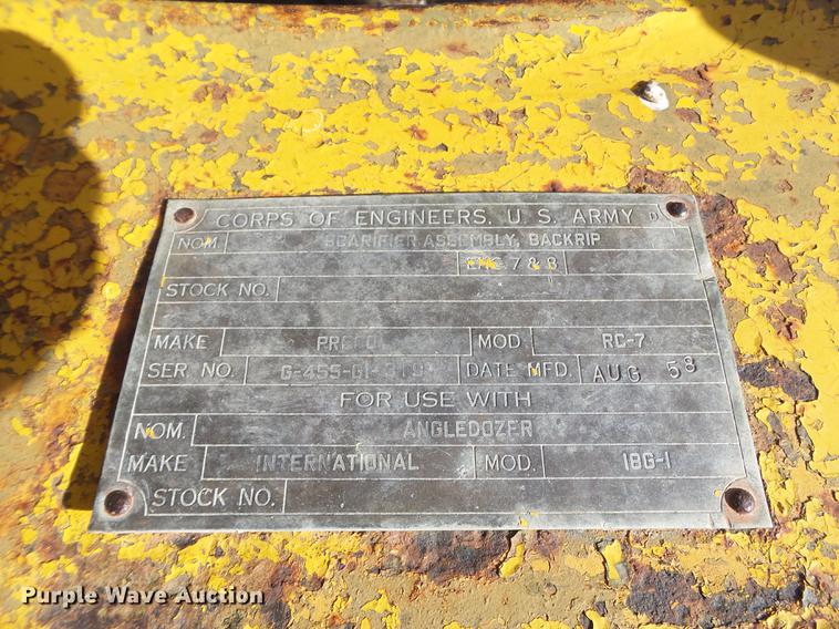 image for item EI9659 1958 International TD18 dozer