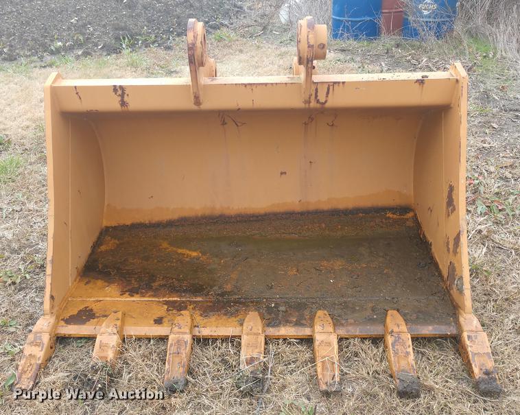 image for item EJ9720 66"W excavator bucket