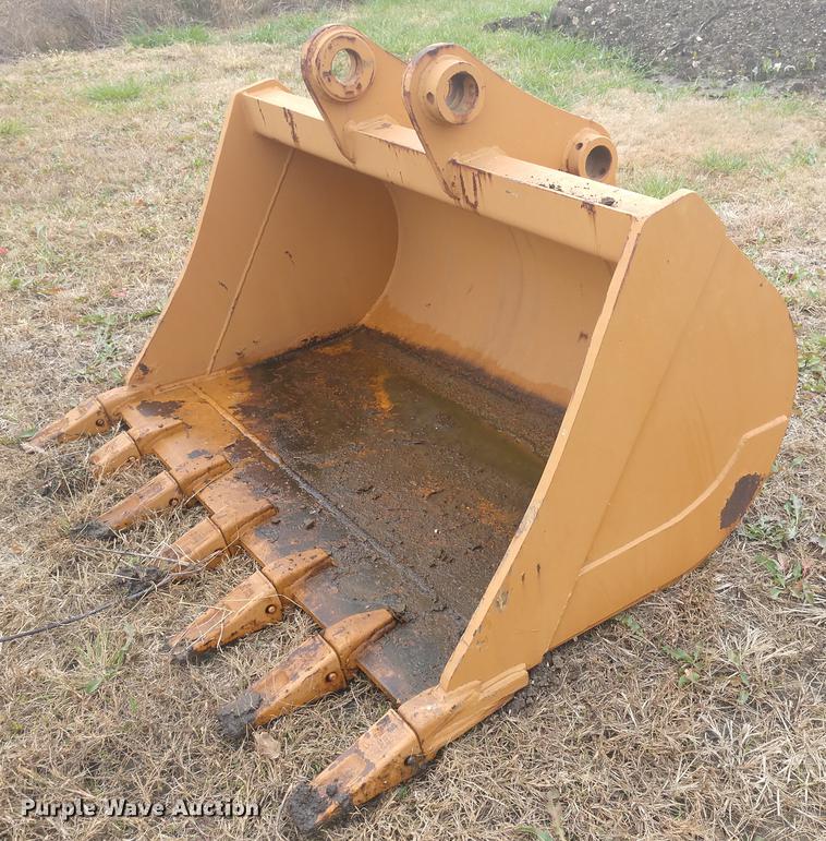 image for item EJ9720 66"W excavator bucket