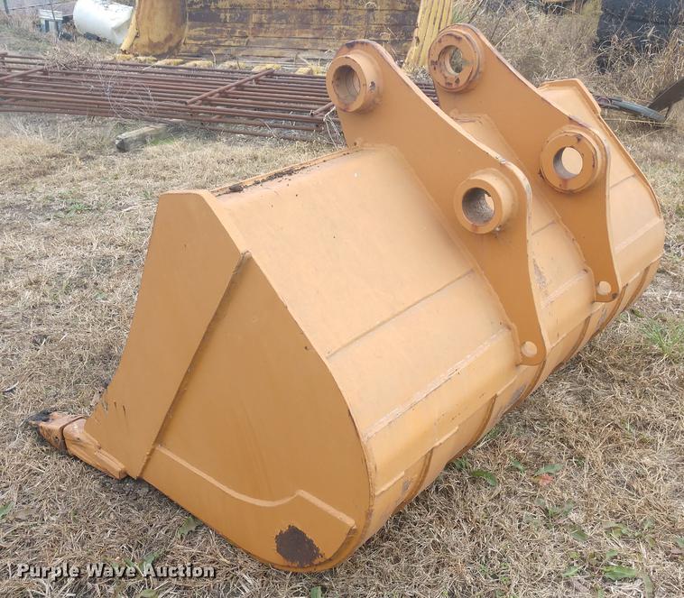 image for item EJ9720 66"W excavator bucket