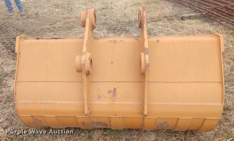 image for item EJ9720 66"W excavator bucket