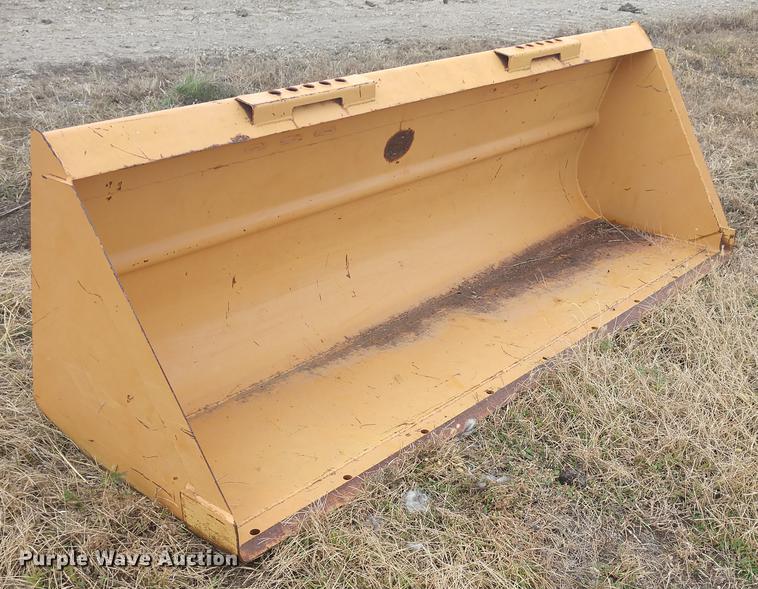 image for item EJ9722 Case 76"W skid steer bucket