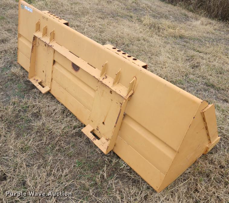 image for item EJ9722 Case 76"W skid steer bucket