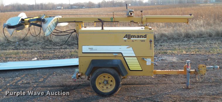 image for item EM9022 Allmand Night-Lite Pro light plant