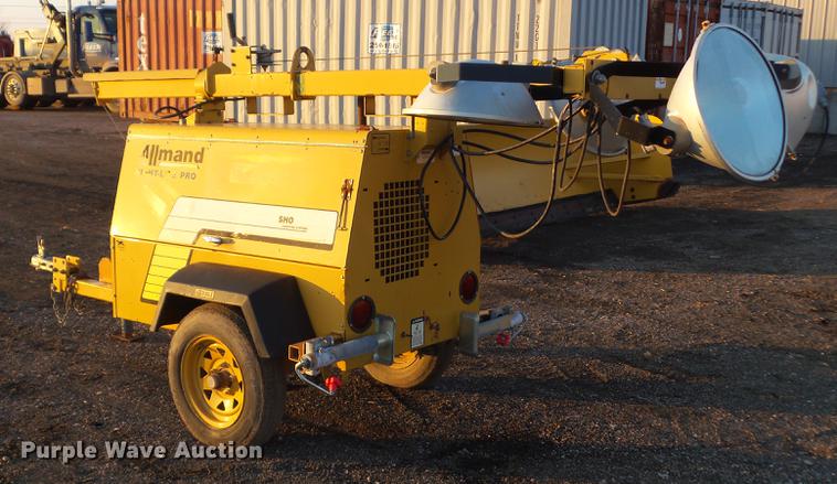 image for item EM9022 Allmand Night-Lite Pro light plant