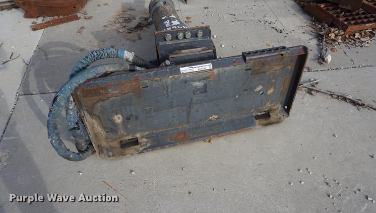 image for item EU9242 2007 Bobcat HB980 skid steer breaker