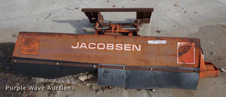 image for item EU9243 Jacobsen skid steer broom