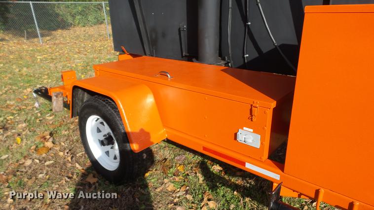 image for item EV9534 2010 National Signal Sunray 380 message board