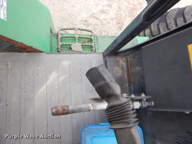 image for item EW9510 2005 JCB 320 forklift