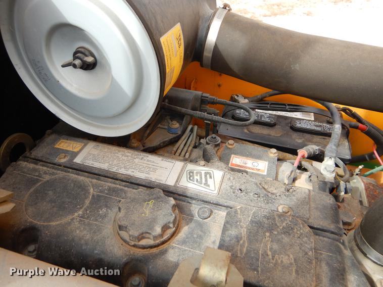 image for item EW9510 2005 JCB 320 forklift