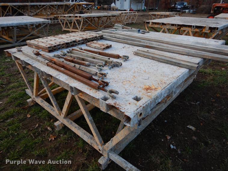 image for item EW9606 Bennu continuous climb scaffold