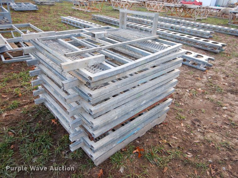 image for item EW9606 Bennu continuous climb scaffold