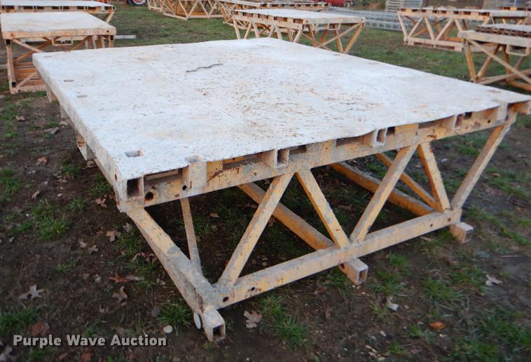 image for item EW9607 Bennu continuous climb scaffold