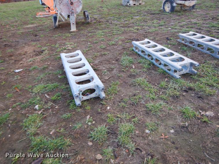 image for item EW9607 Bennu continuous climb scaffold