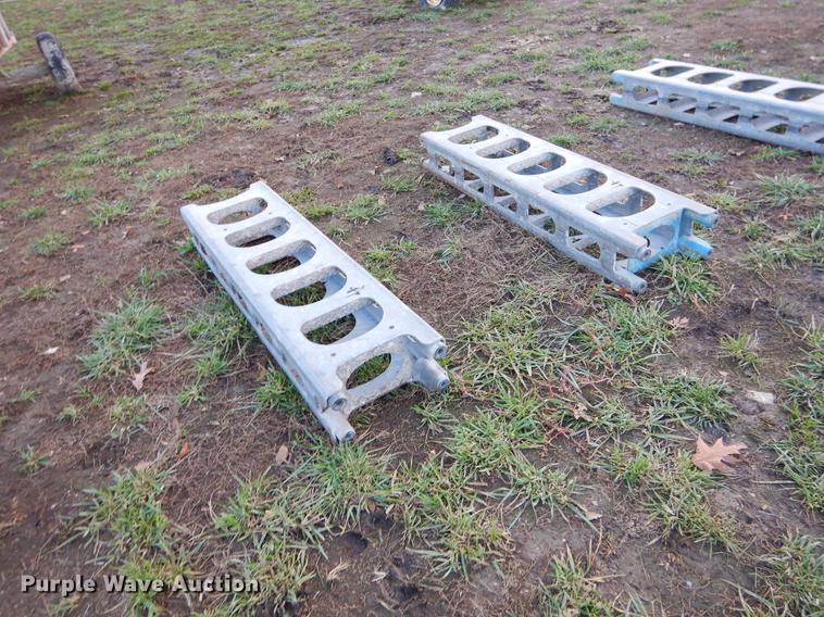 image for item EW9607 Bennu continuous climb scaffold