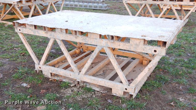 image for item EW9607 Bennu continuous climb scaffold