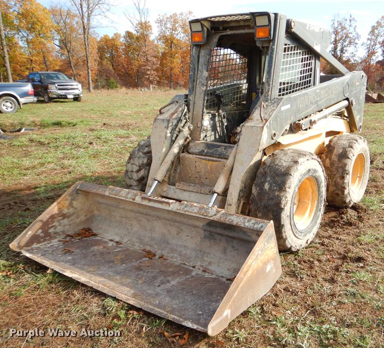 image for item EW9615 New Holland LS190 skid steer