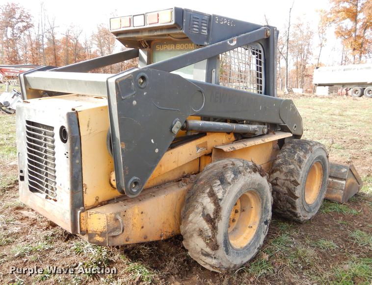 image for item EW9615 New Holland LS190 skid steer