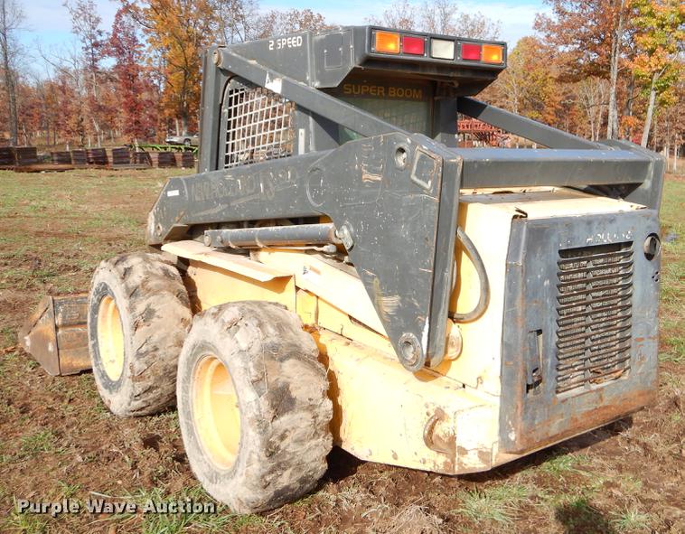 image for item EW9615 New Holland LS190 skid steer