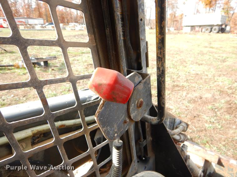 image for item EW9615 New Holland LS190 skid steer