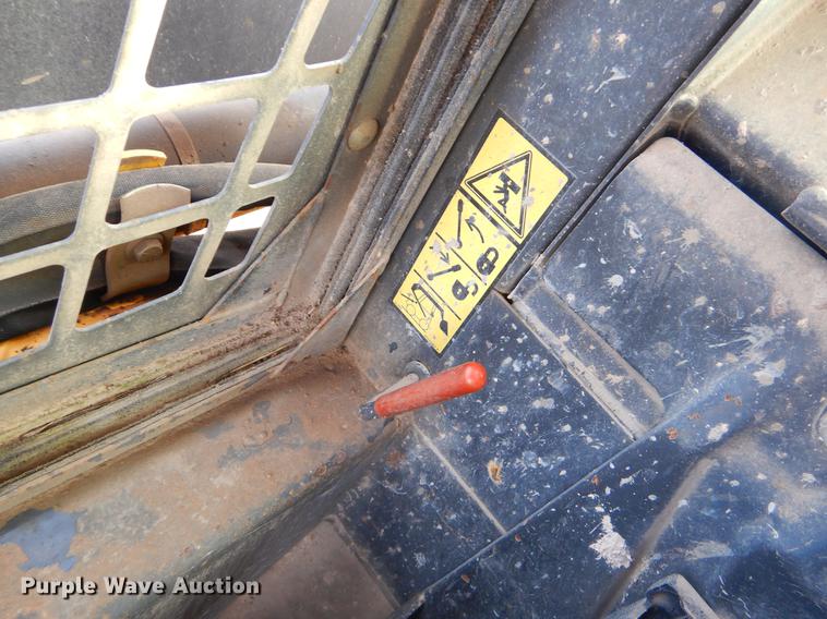 image for item EW9615 New Holland LS190 skid steer