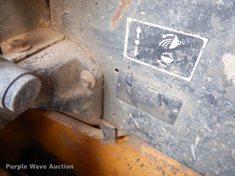 image for item EW9615 New Holland LS190 skid steer