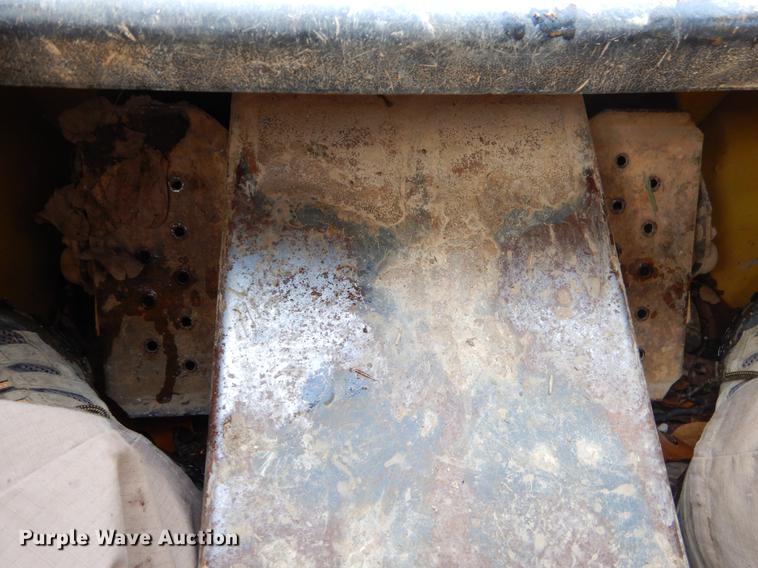 image for item EW9615 New Holland LS190 skid steer