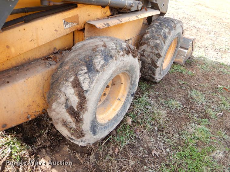 image for item EW9615 New Holland LS190 skid steer