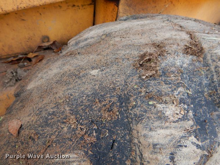 image for item EW9615 New Holland LS190 skid steer