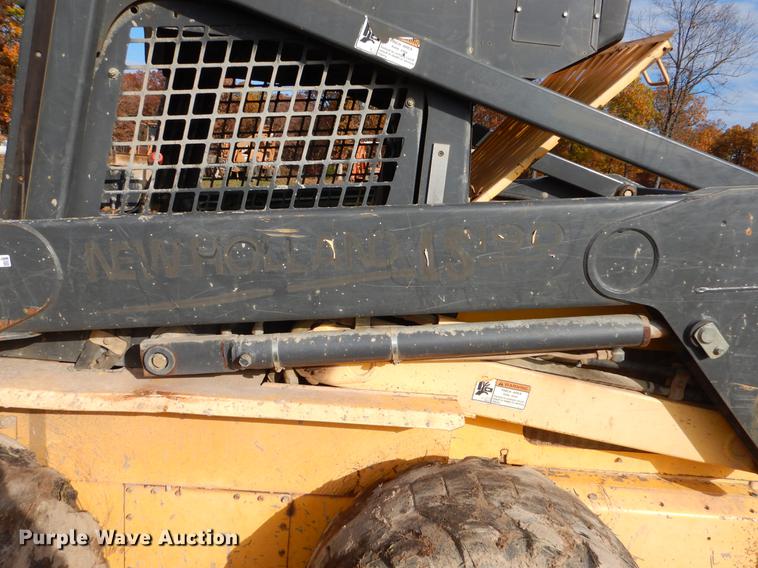 image for item EW9615 New Holland LS190 skid steer