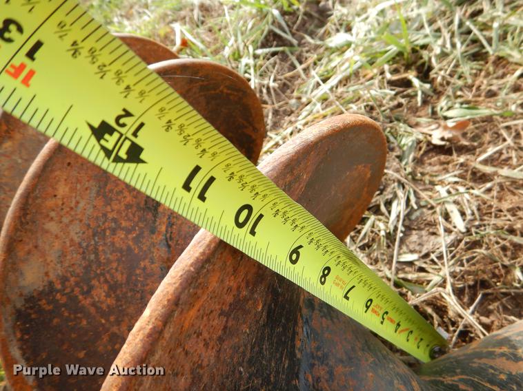 image for item EW9617 Belltec skid steer auger