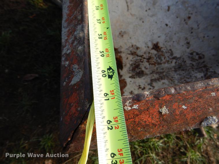 image for item EW9624 Self dumping hopper bin