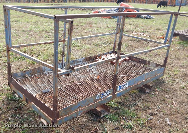 image for item EW9625 (3) man lift baskets