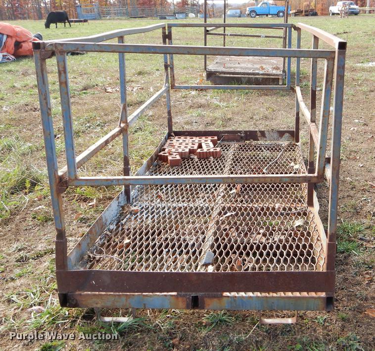 image for item EW9625 (3) man lift baskets