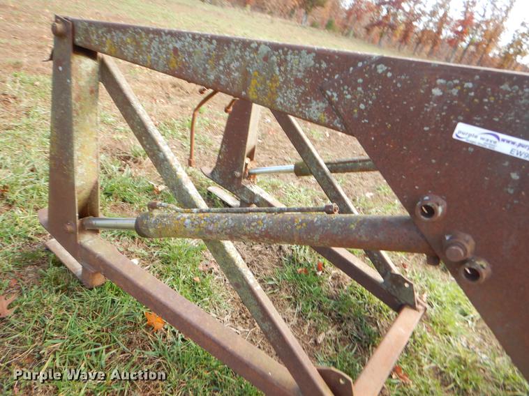 image for item EW9626 Front end loader