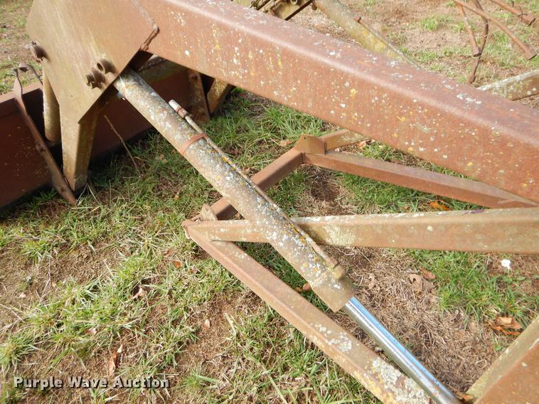 image for item EW9626 Front end loader