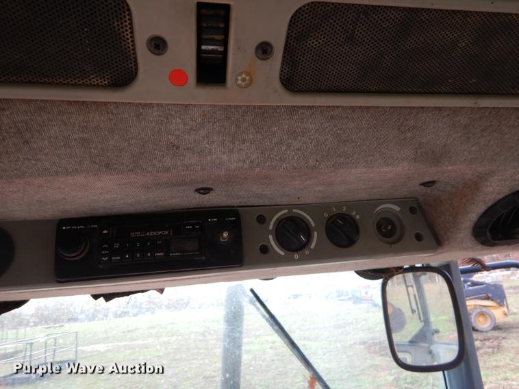 image for item EW9629 Massey Ferguson 4243 tractor